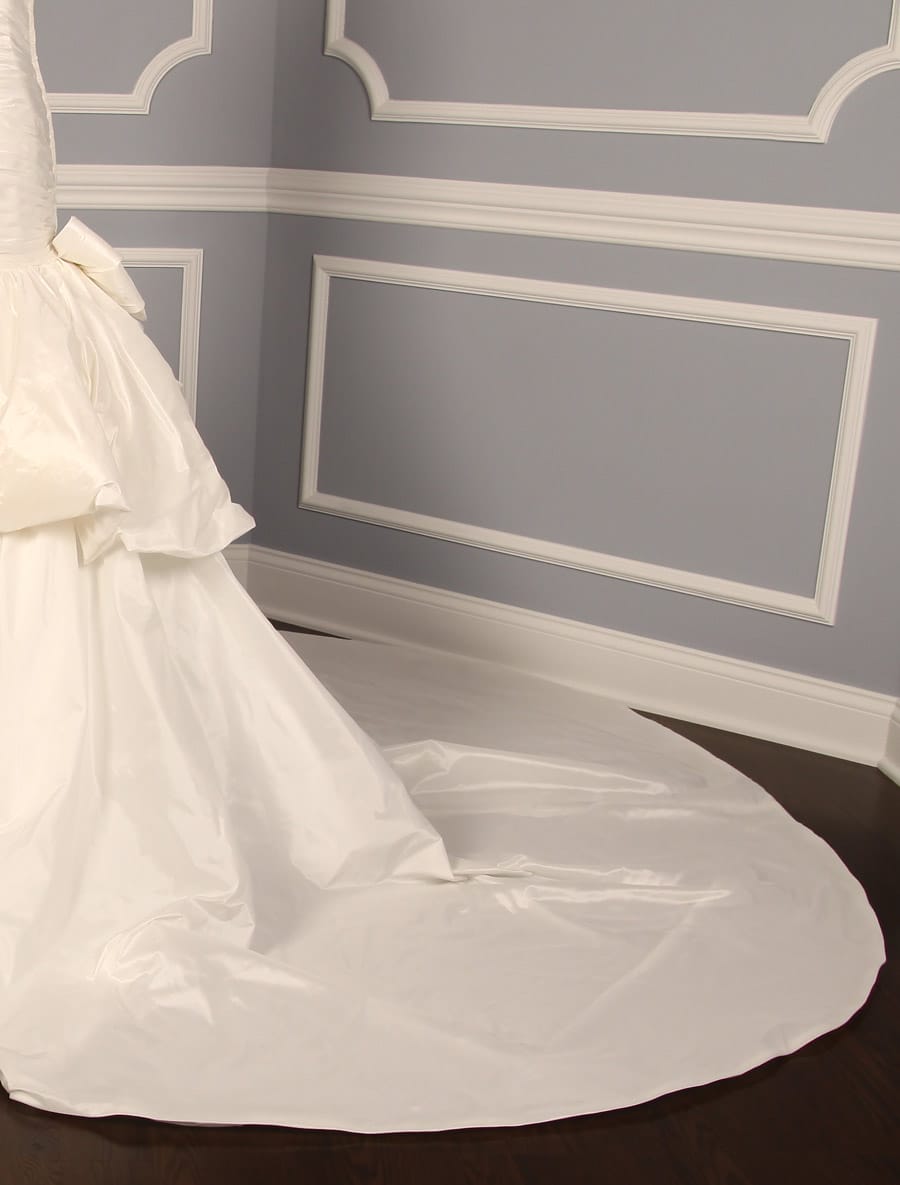 Eve of Milady E13 1445 Wedding Dress Discounted Side Train