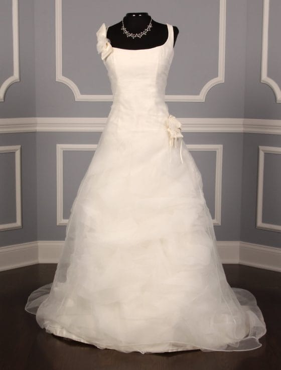 St. Pucchi Z153 Wedding Dress