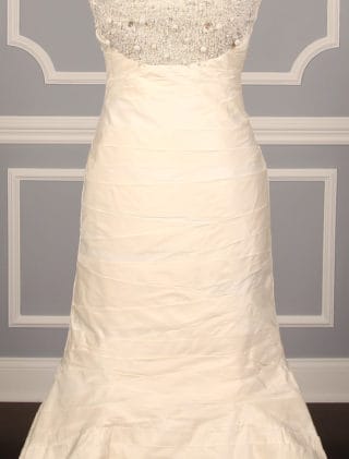 St Pucchi 525 Wedding Dress Front Skirt Detail
