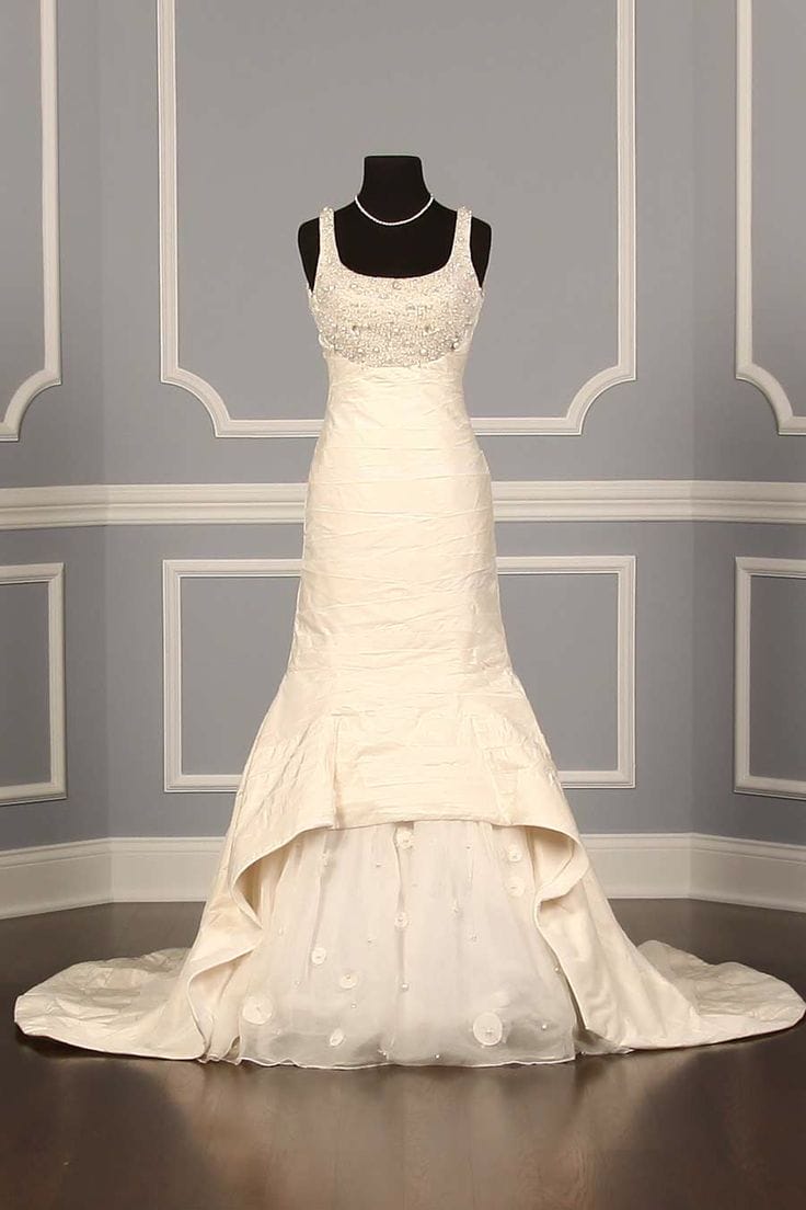 St. Pucchi 525 Wedding Dress