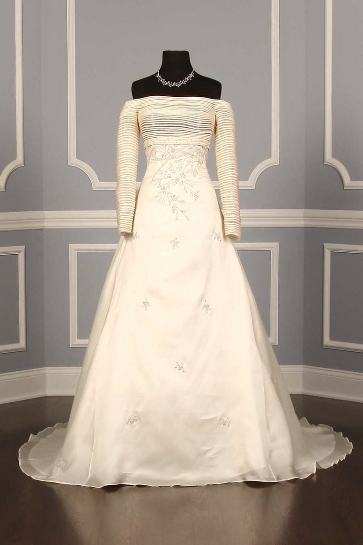 St. Pucchi 9214 Wedding Dress