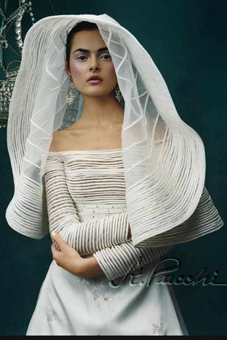 St. Pucchi Veils