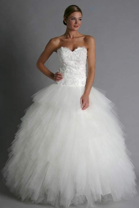 $980~ Modern Trousseau Phoebe Wedding Dress