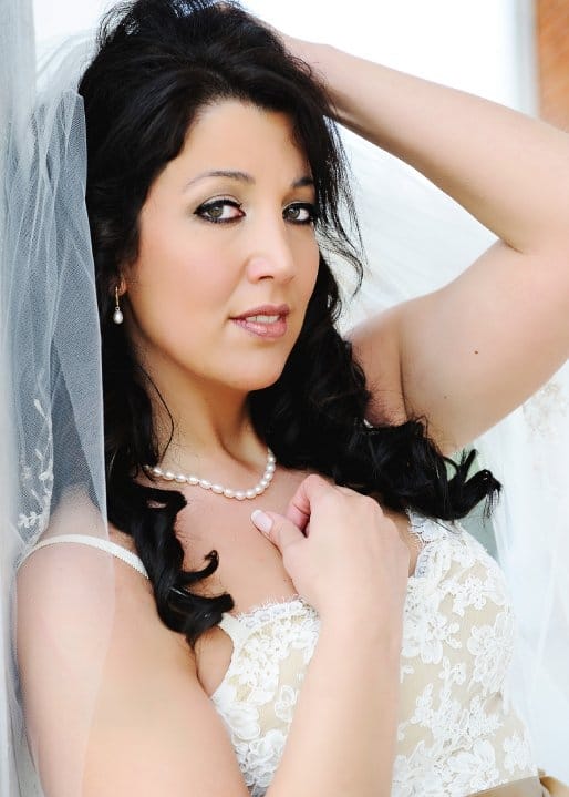 Vera Wang Lace Wedding Dress