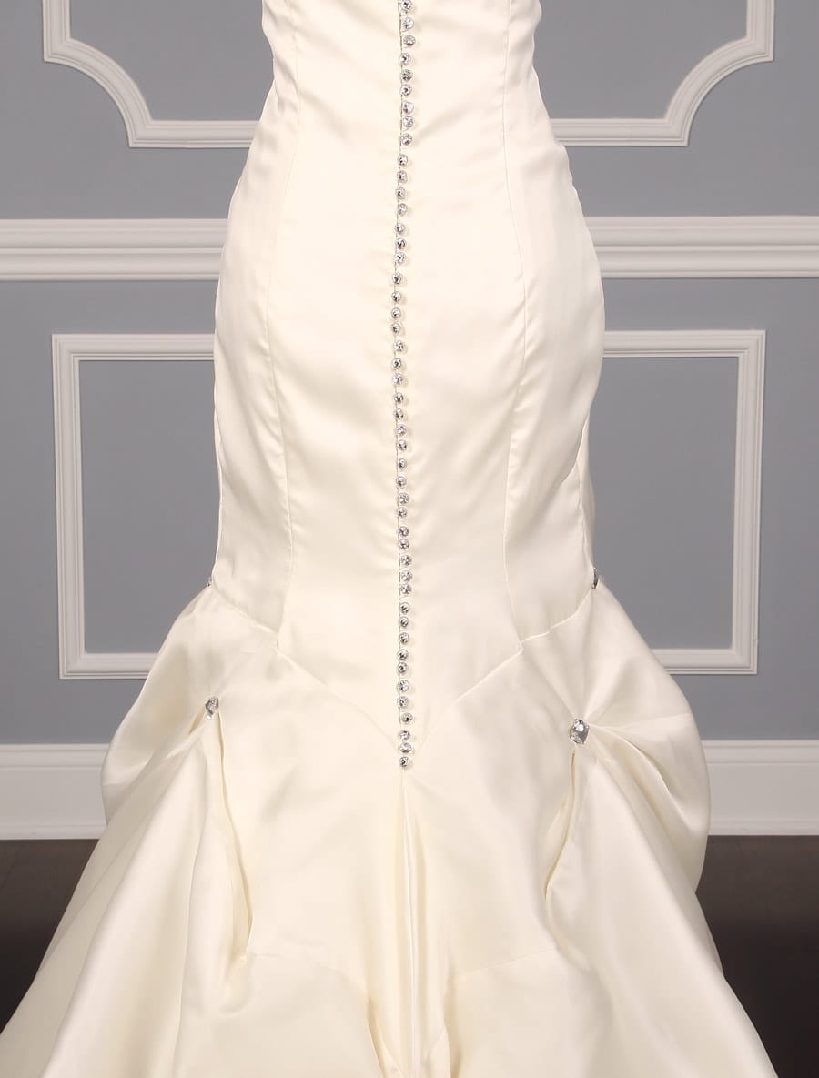 Justina-McCaffrey-Nancy-Wedding-Dress-Back-Skirt-Detail