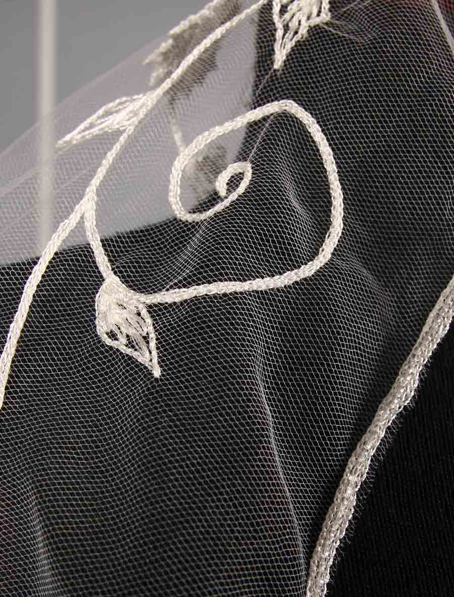 St Pucchi M1362-2 Bridal Veil Discounted Detail