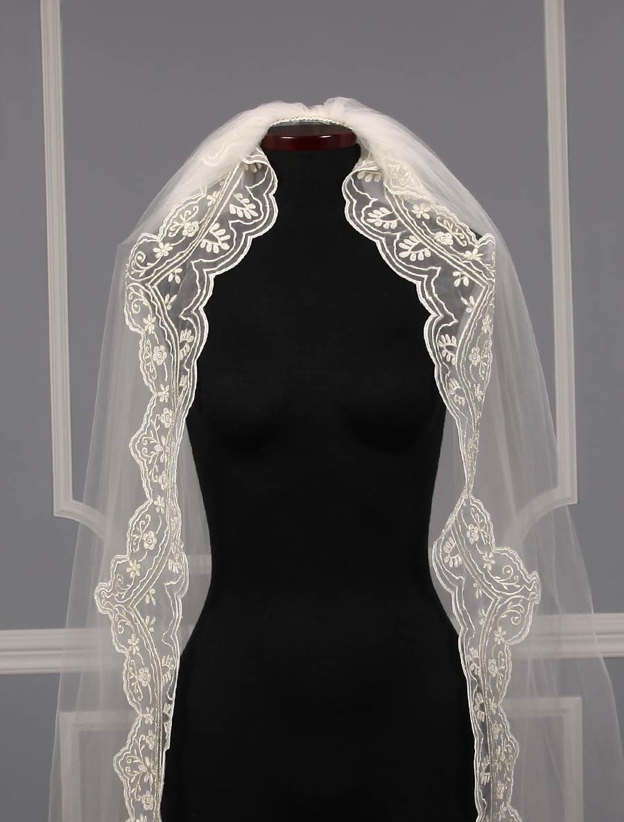 St. Pucchi M9312 Bridal Veils