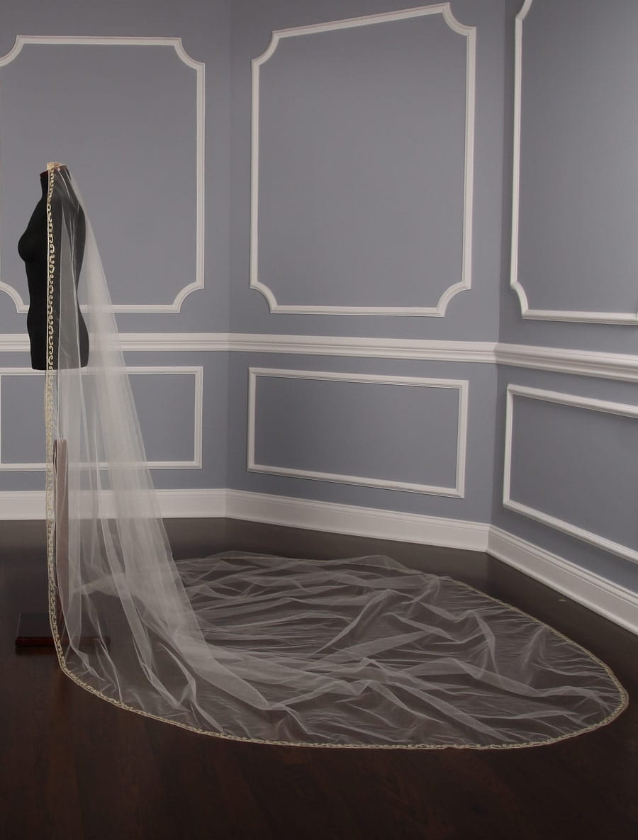 St. Pucchi M1567 Wedding Veil