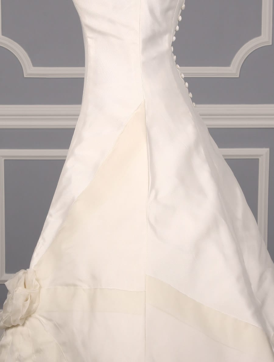 St. Pucchi Blair Z154 Wedding Dress Side Skirt Detail