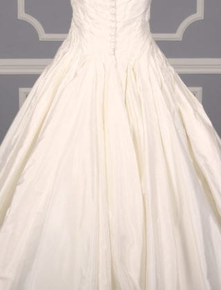 St. Pucchi Olivia Z168 Wedding Dress Back Skirt Detail