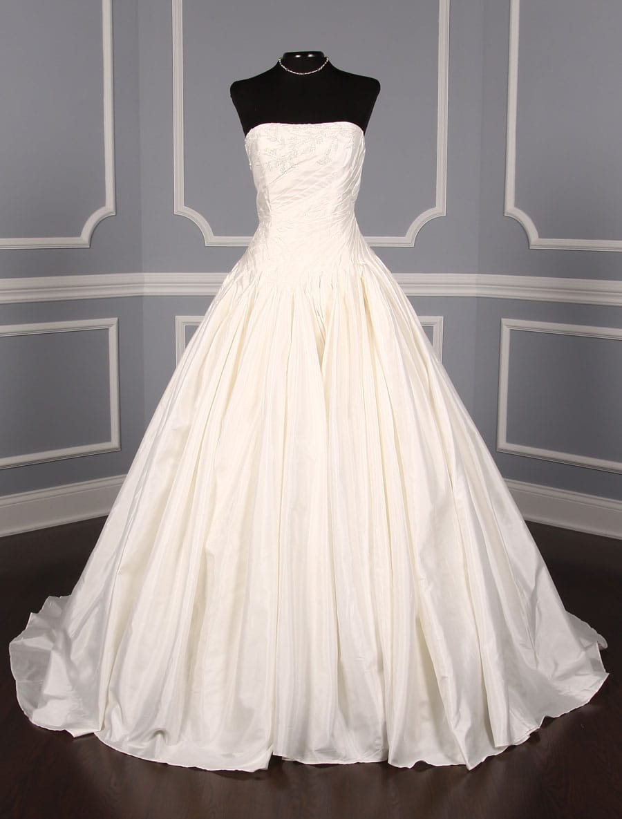 Discounted Designer Wedding Dresses Up to 90% Off - Your Dream Dress