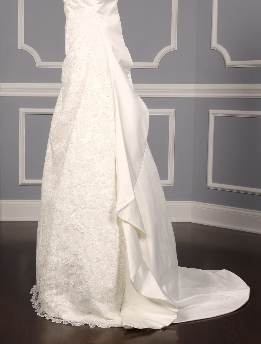 St Pucchi Victoria Z182 Wedding Dress Discounted Side Skirt