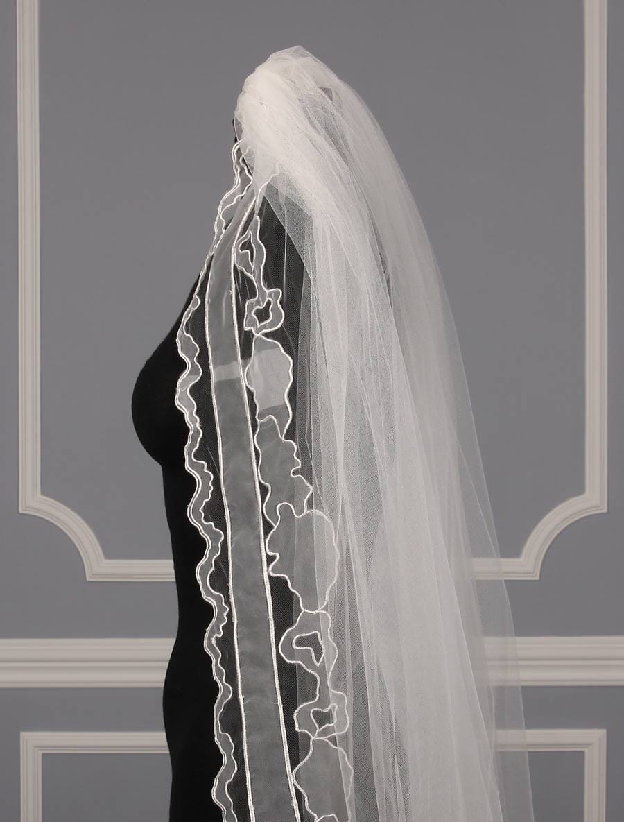 St. Pucchi M19522 Ivory Wedding Veil