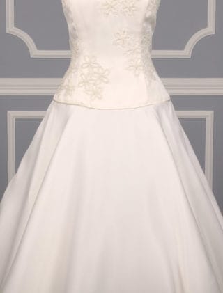 St. Pucchi Justine Z158 Wedding Dress Front Skirt Detail