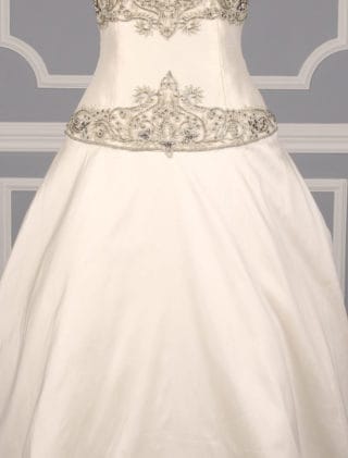 St. Pucchi Isabella Z209 Wedding Dress Front Skirt Detail