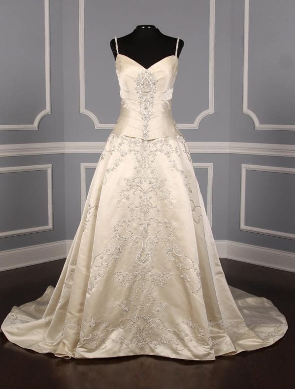 Amalia Carrara 306 wedding dress