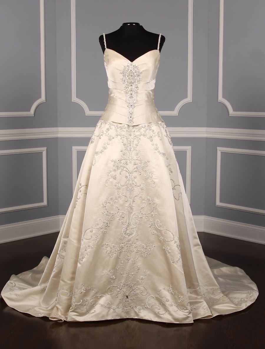 Amalia Carrara 306 Wedding Dress On Sale Your Dream Dress