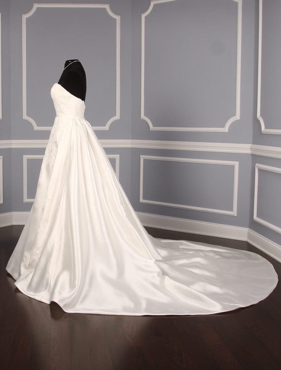 Pronovias Discount Designer Wedding Dress Primura