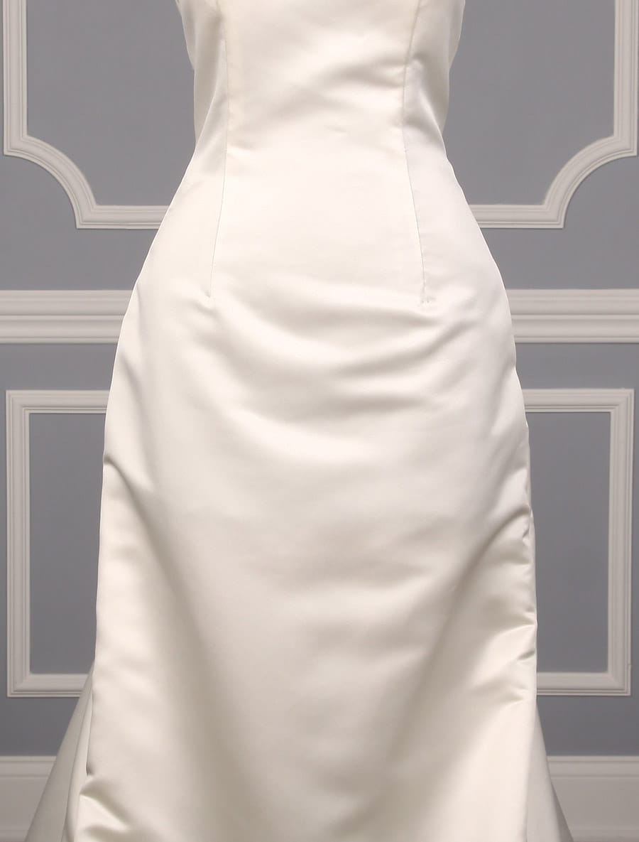 St. Pucchi Lillian Z293 Wedding Dress Front Skirt Detail