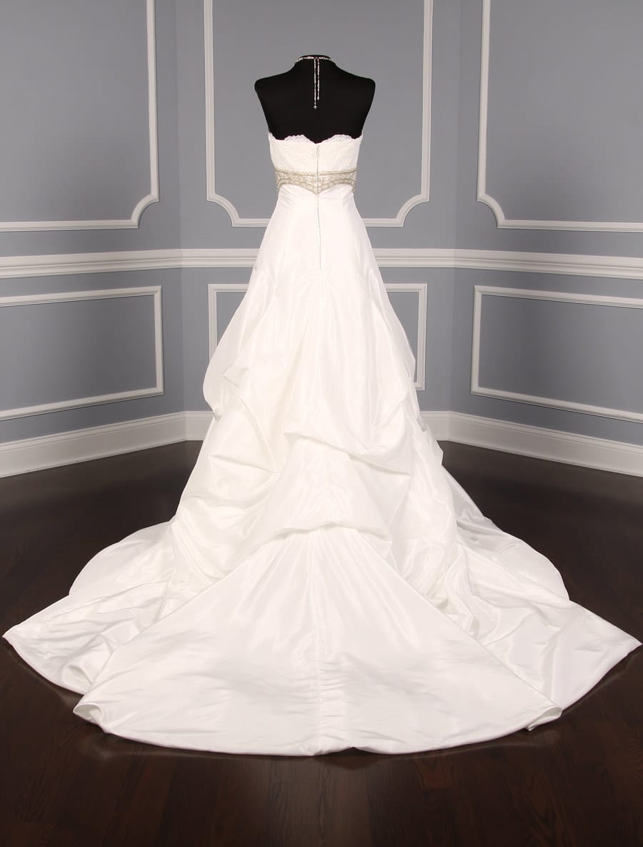 St. Pucchi Wedding Dresses