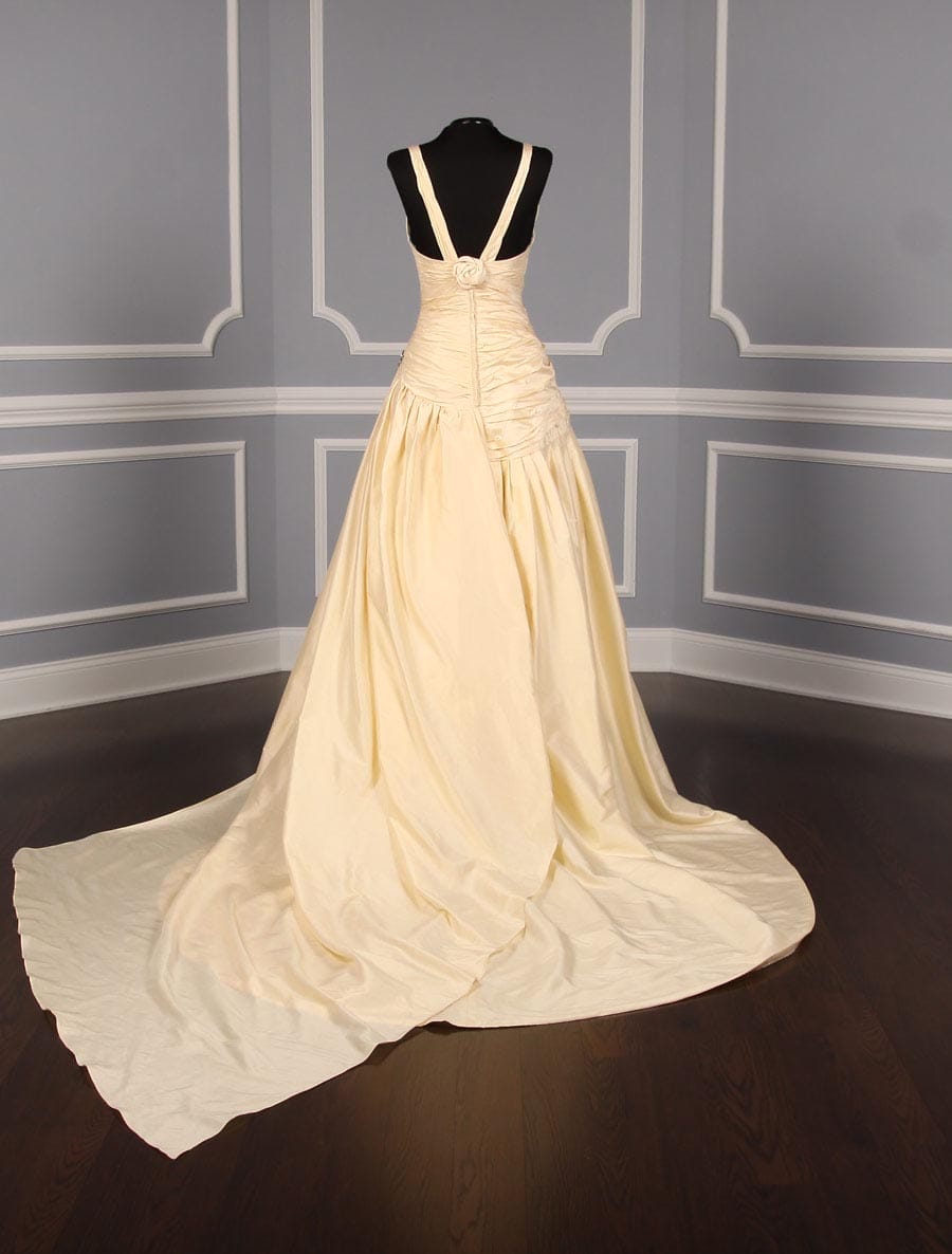 St. Pucchi Wedding Dresses