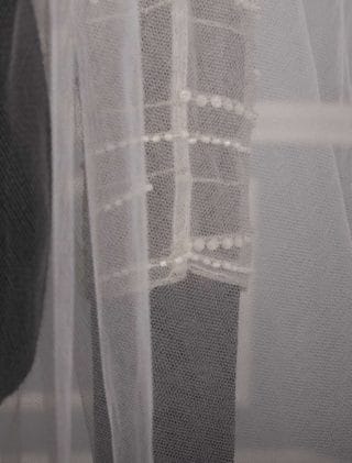 St. Pucchi VS2-1002 Bridal Veil Detail