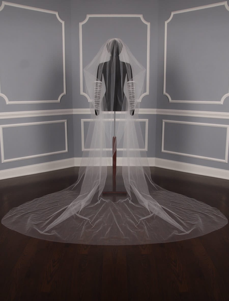 St. Pucchi VS2-1002 Wedding Veil Discount Designer