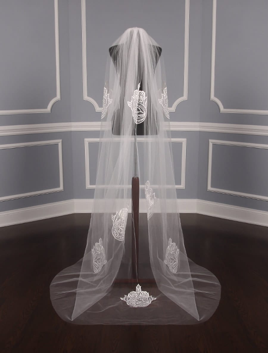 St. Pucchi M9368 Bridal Veil