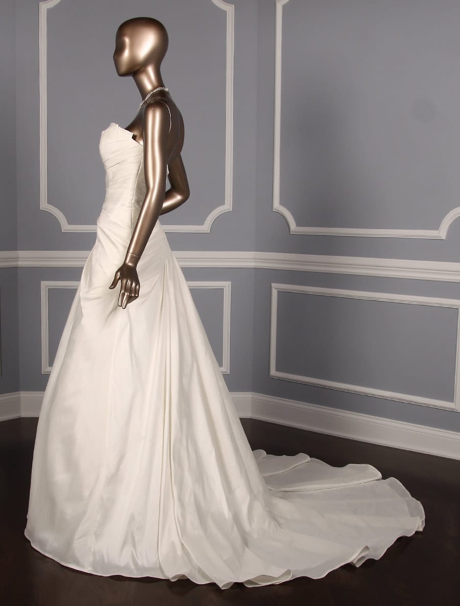 Pronovias Almata Discount Designer Wedding Dress