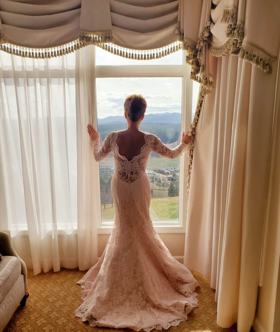 https://ekro6nfufop.exactdn.com/wp-content/uploads/2019/09/Rachel-N-Romona-Keveza-L7126-Wedding-Dress-Bride-Back-of-Gown.jpg?strip=all&lossy=1&ssl=1