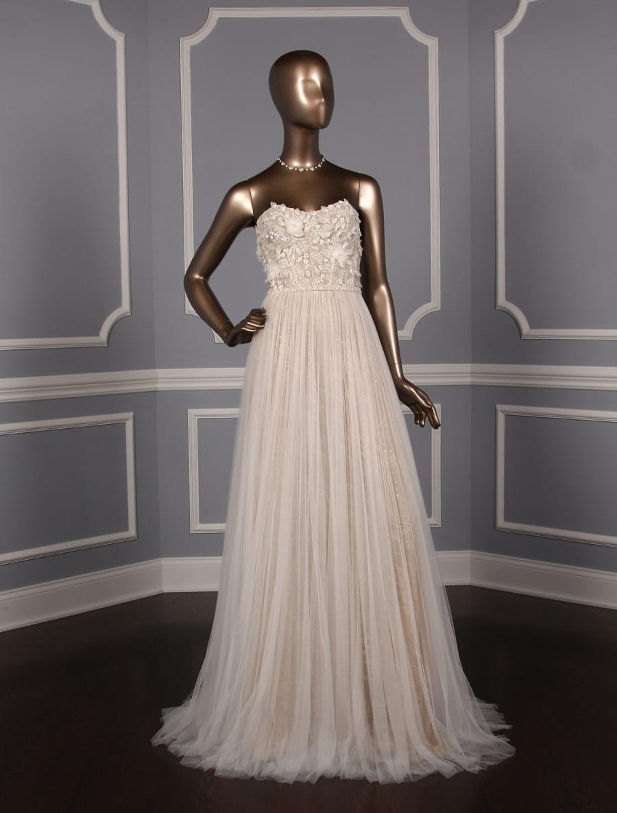 https://ekro6nfufop.exactdn.com/wp-content/uploads/2019/12/Mira-Zwillinger-Jasmine-Wedding-Dress.jpg